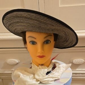 NWT Sunday Afternoons straw Sicily visor 👒